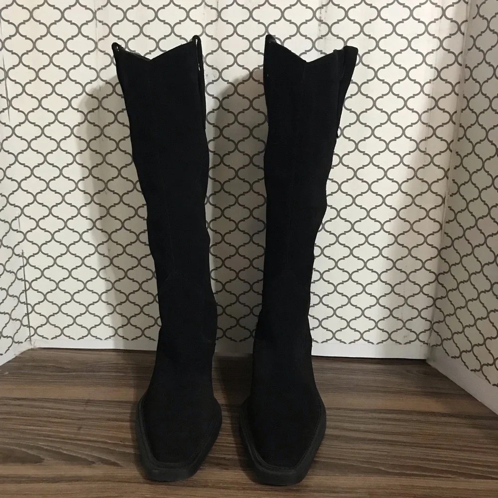 NWOT NA-KD Suede Cowboy Boots Size 8.5